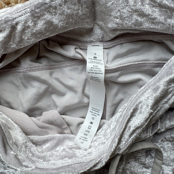 Lululemon Ready to Crush Velvet Joggers Size 2 - Picture 3 of 6